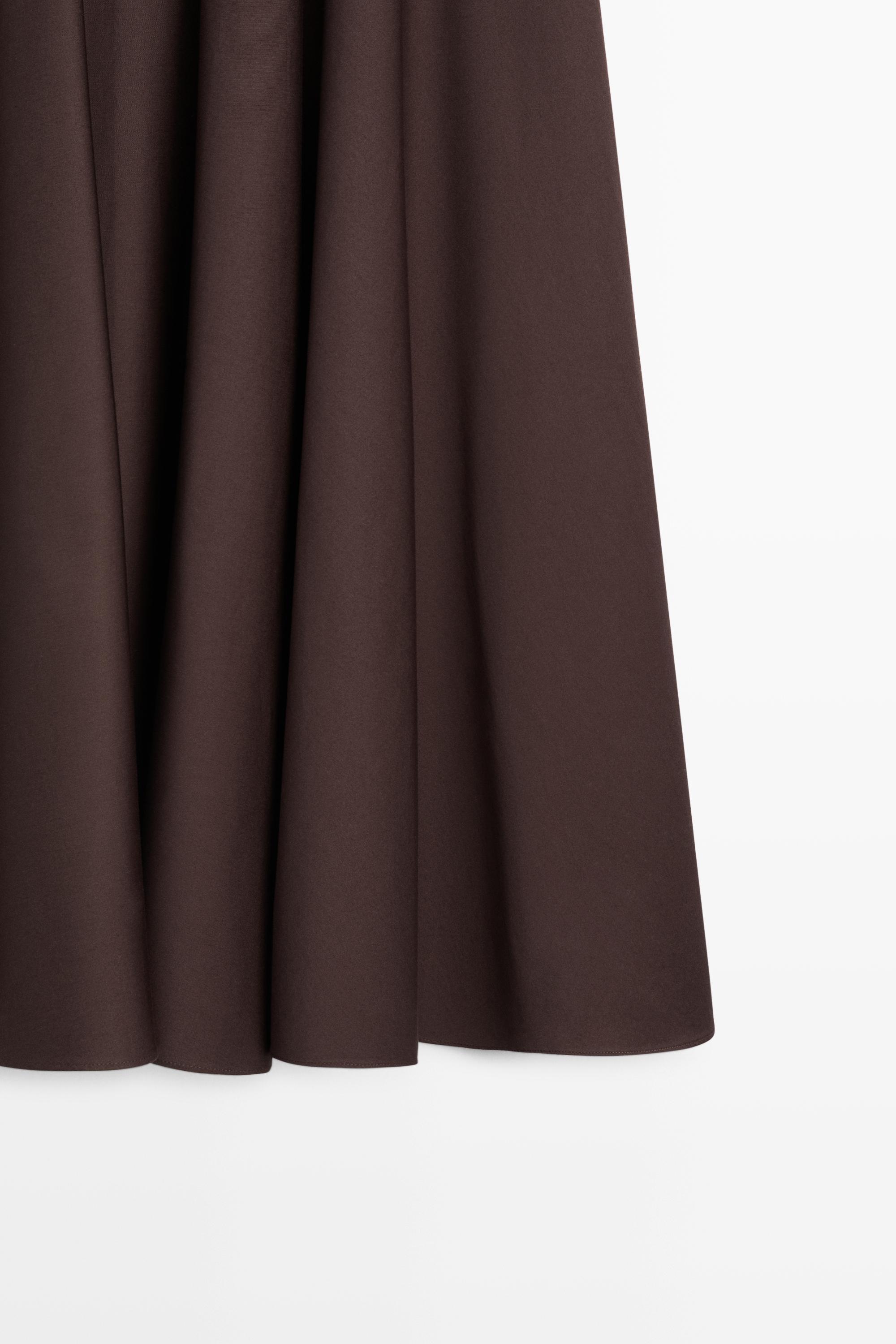 Flounce midi skirt with yoke detail